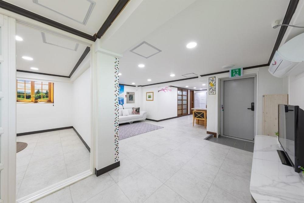 Gangneung Mirabell Spa Pension Chambre photo